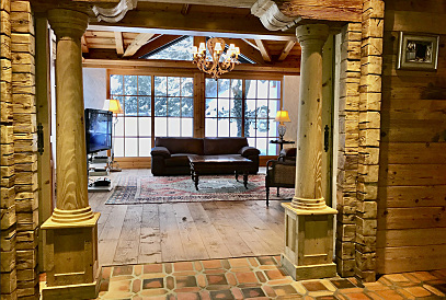 Chalet im alpinen Stil an der Skipiste