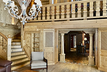 Chalet im alpinen Stil an der Skipiste