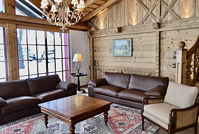 Chalet im alpinen Stil an der Skipiste