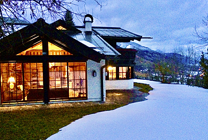 Chalet im alpinen Stil an der Skipiste