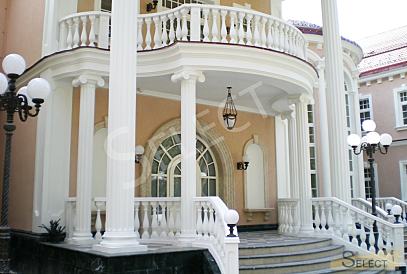 Luxurious palace in classical style with a lake