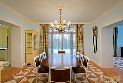 Dining rooms